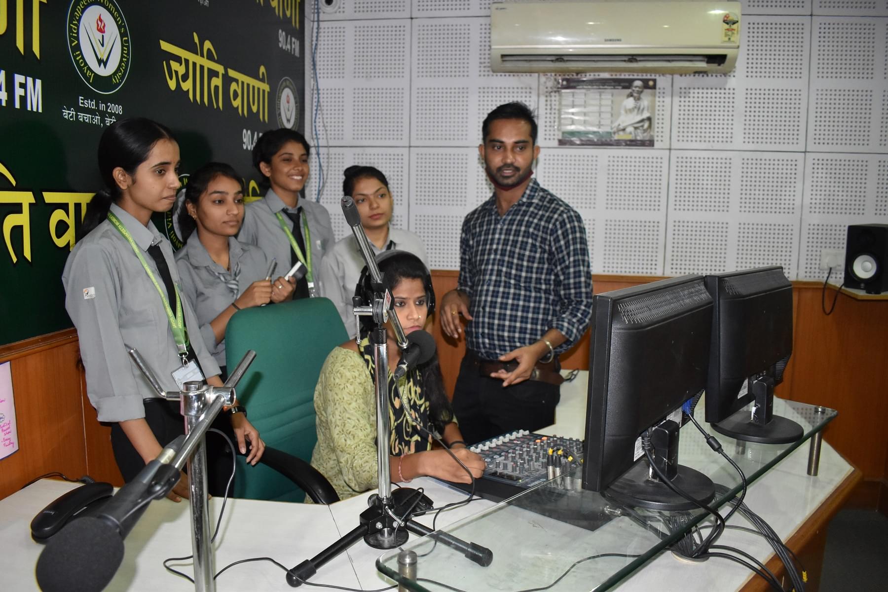 JVWU Extra Curricular photo 23